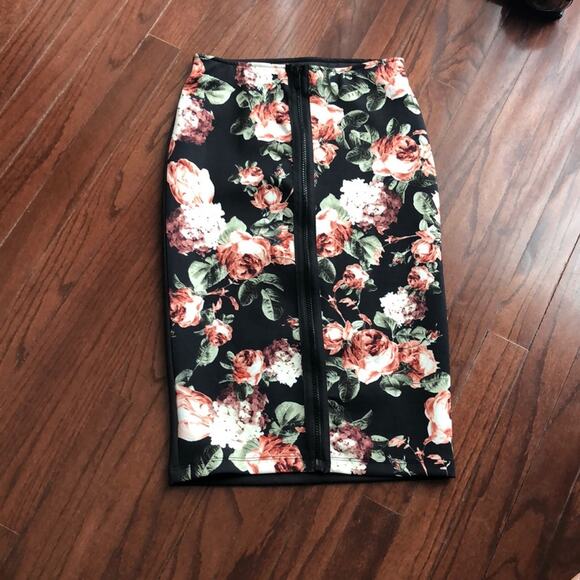 H&M Zipper Front Midi Skirt - Picture 7 of 7